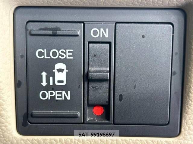 Honda N BOX 2019-10 381659-4