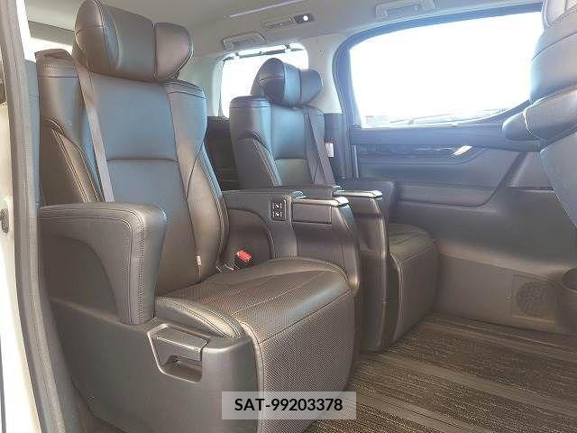 Toyota VELLFIRE 2018-02 369747-10