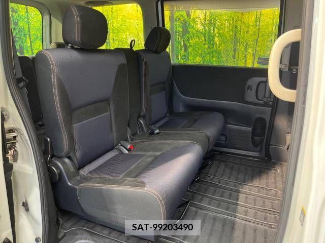 Nissan SERENA 2009-12 367751-9