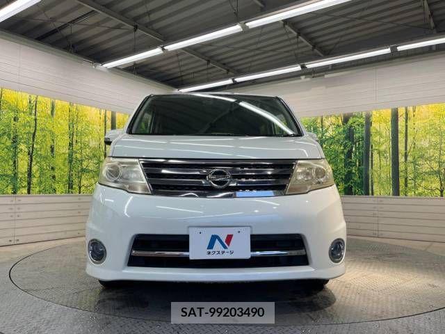 Nissan SERENA 2009-12 367751-15