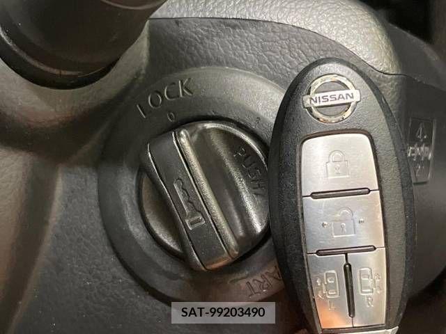 Nissan SERENA 2009-12 367751-5