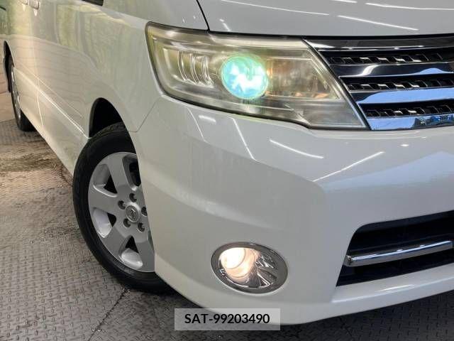 Nissan SERENA 2009-12 367751-13
