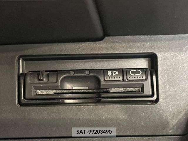 Nissan SERENA 2009-12 367751-4