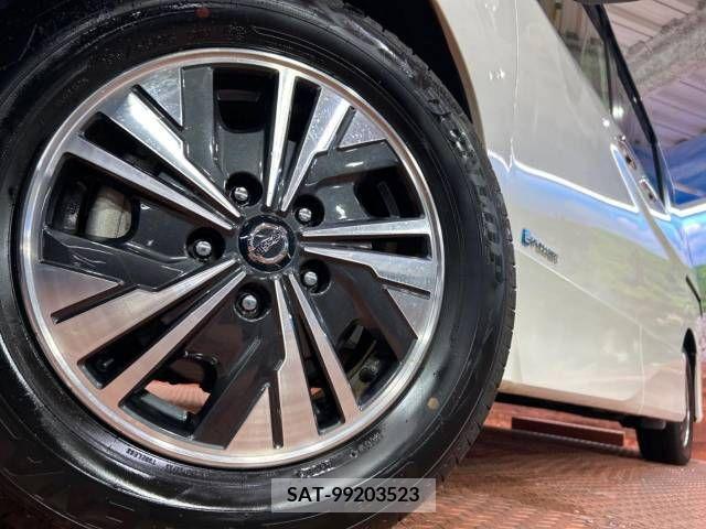 Nissan SERENA 2020-01 341112-13