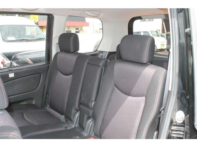 Nissan SERENA 2012-04 22376-8