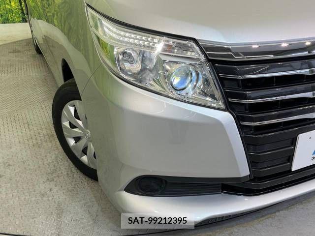 Toyota NOAH 2015-11 321458-13