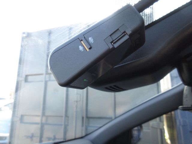 Toyota YARIS 2020-10 180983-17