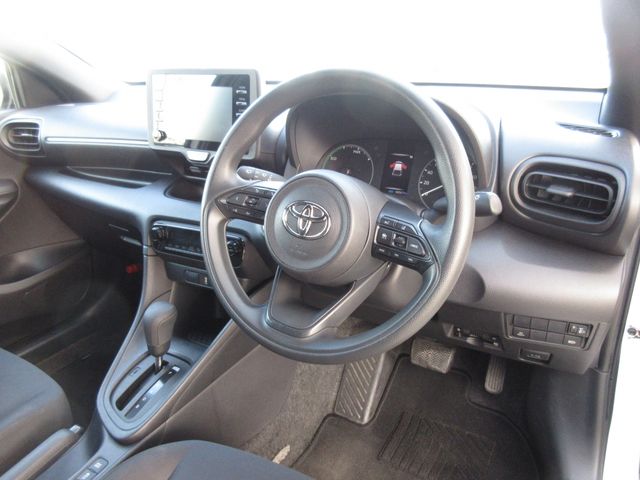 Toyota YARIS 2020-10 180983-19