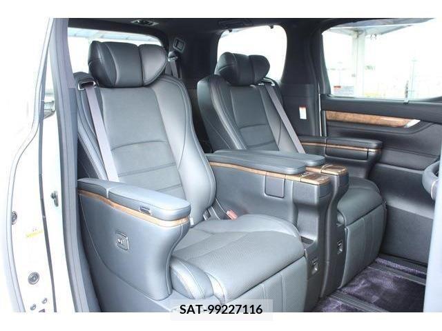 Toyota ALPHARD 2016-03 303619-13