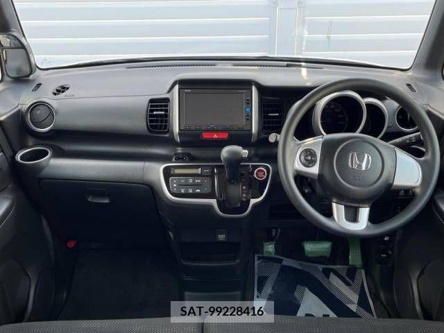 Honda N BOX 2015-11 306618-1
