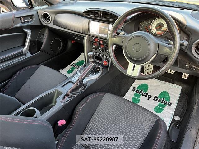 Toyota 86 2012-10 204436-12
