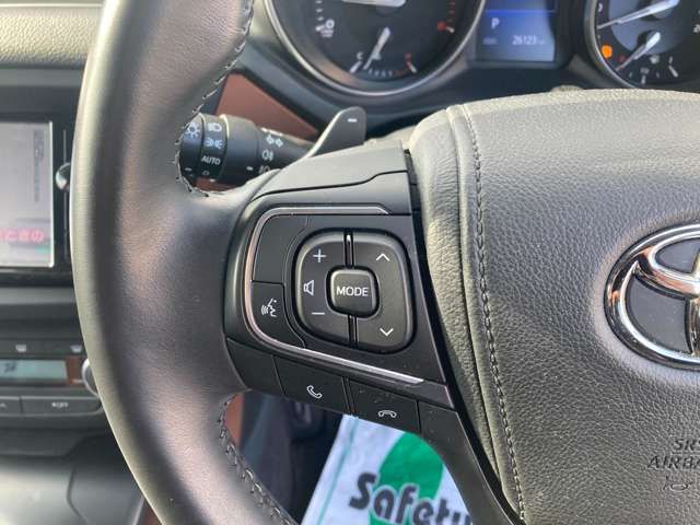 Toyota AVENSIS 2015-12 181406-12