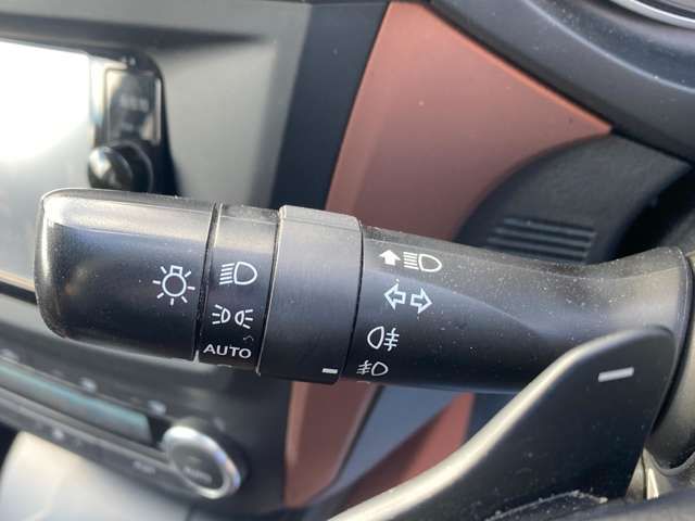 Toyota AVENSIS 2015-12 181406-14