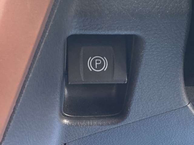 Toyota AVENSIS 2015-12 181406-17
