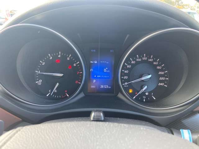 Toyota AVENSIS 2015-12 181406-10