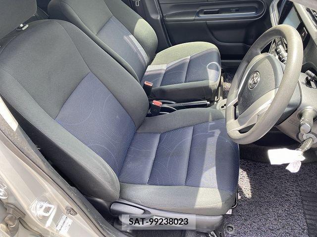 Toyota AQUA 2017-03 291754-11