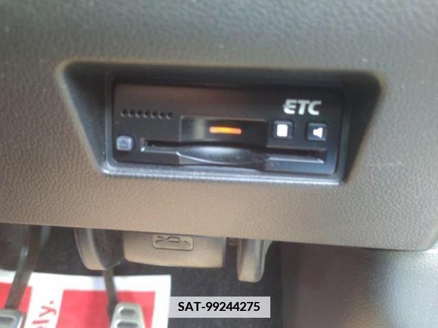 Suzuki SWIFT 2019-06 352779-14