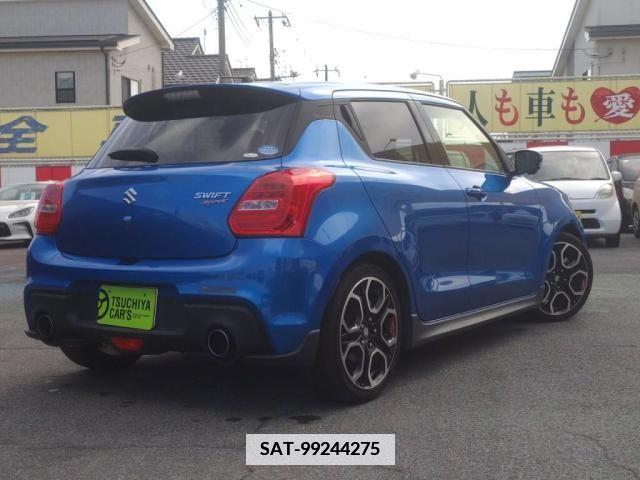 Suzuki SWIFT 2019-06 352779-1
