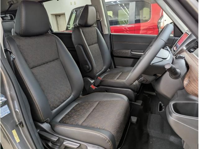 Honda FREED HYBRID 2023-07 184673-9
