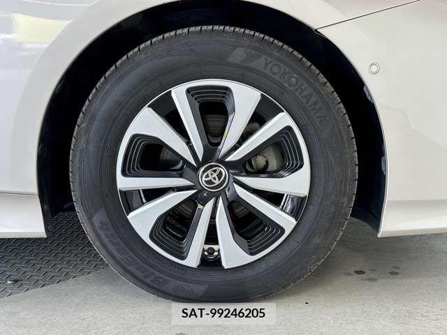 Toyota PRIUS PHV 2019-01 212749-16