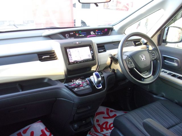 Honda FREED HYBRID 2017-01 183936-1