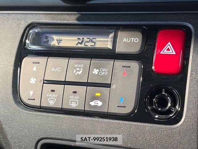 Honda N-ONE 2017-10 215626-5