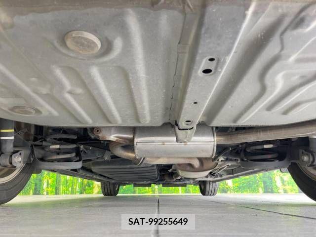 Toyota VOXY 2016-12 347086-19