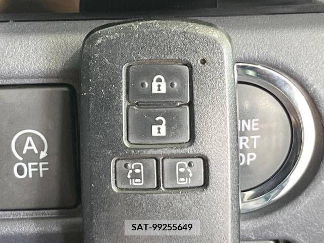 Toyota VOXY 2016-12 347086-7