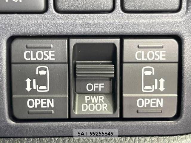 Toyota VOXY 2016-12 347086-3