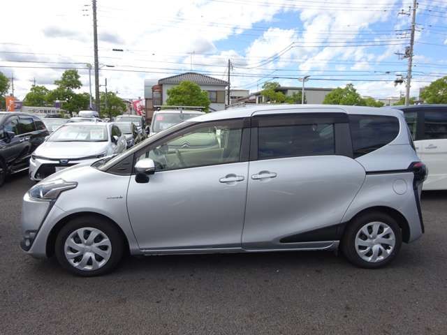Toyota SIENTA 2017-01 24718-9