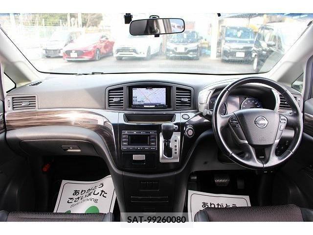 Nissan ELGRAND 2014-01 374439-15