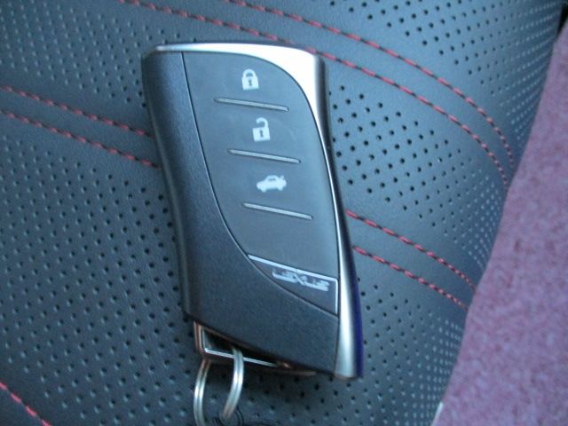 Lexus LS 2018-02 1781-29