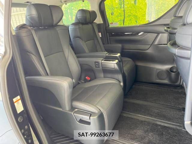 Toyota ALPHARD 2021-11 376152-9