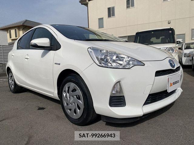 Toyota AQUA 2014-12 260134-1