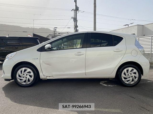 Toyota AQUA 2014-12 260134-5