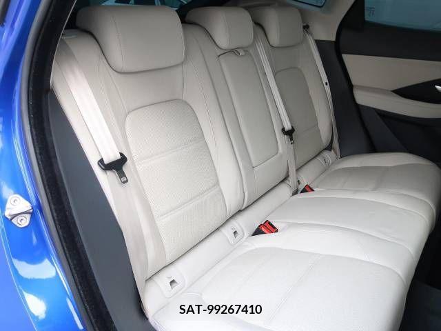 Jaguar E-PACE 2019-03 215550-17