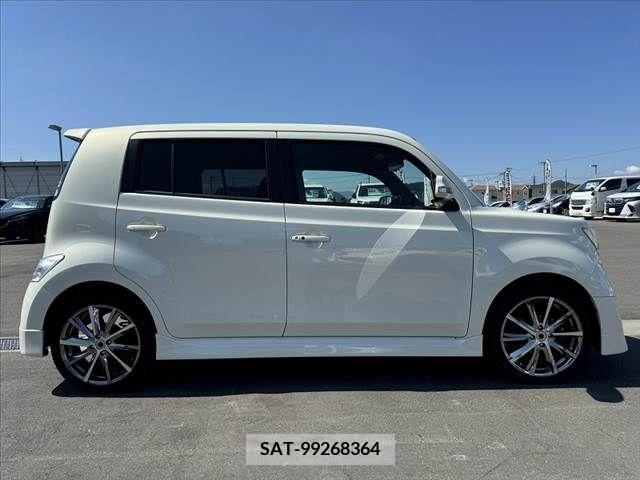 Toyota BB 2009-12 356765-11