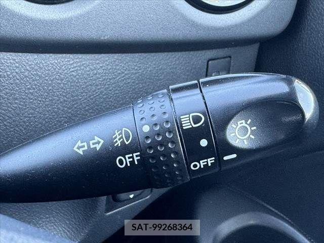 Toyota BB 2009-12 356765-6