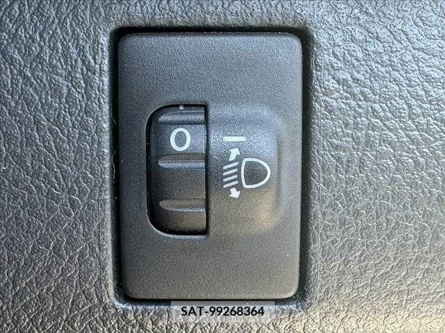 Toyota BB 2009-12 356765-27