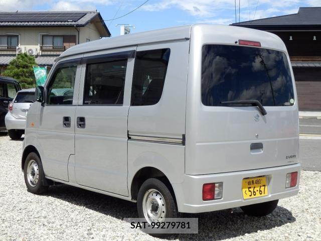 Suzuki EVERY 2008-11 396493-13