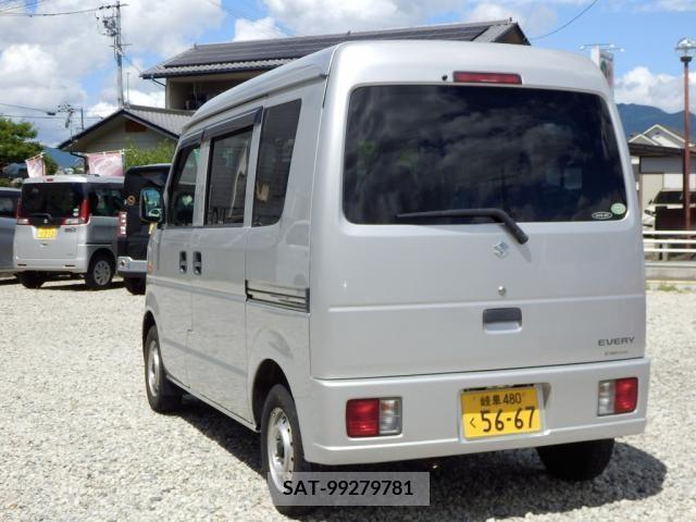 Suzuki EVERY 2008-11 396493-15
