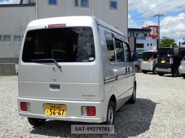 Suzuki EVERY 2008-11 396493-17