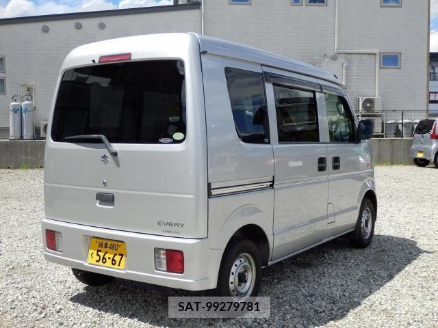 Suzuki EVERY 2008-11 396493-16