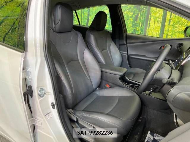 Toyota PRIUS 2021-11 217019-8