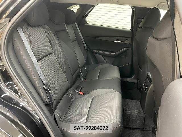 Mazda CX-30 2022-04 295595-8