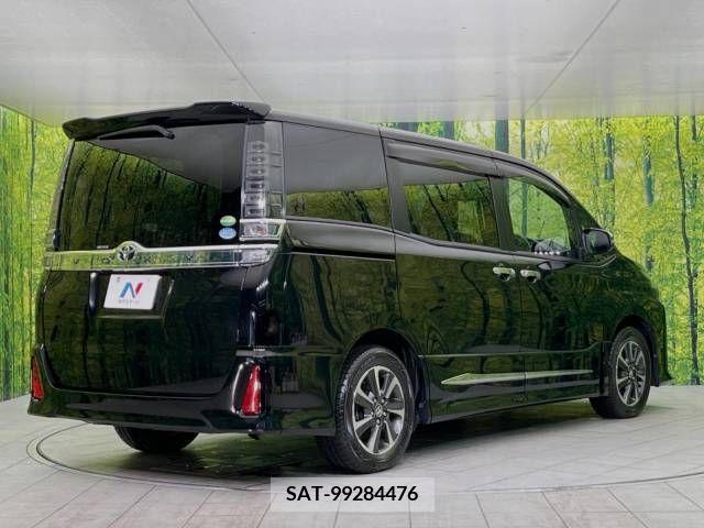 Toyota VOXY 2018-06 213822-18