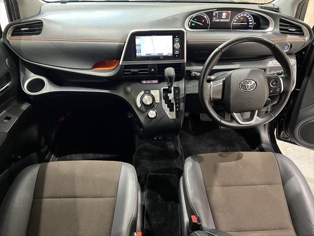 Toyota SIENTA 2018-10 24732-18