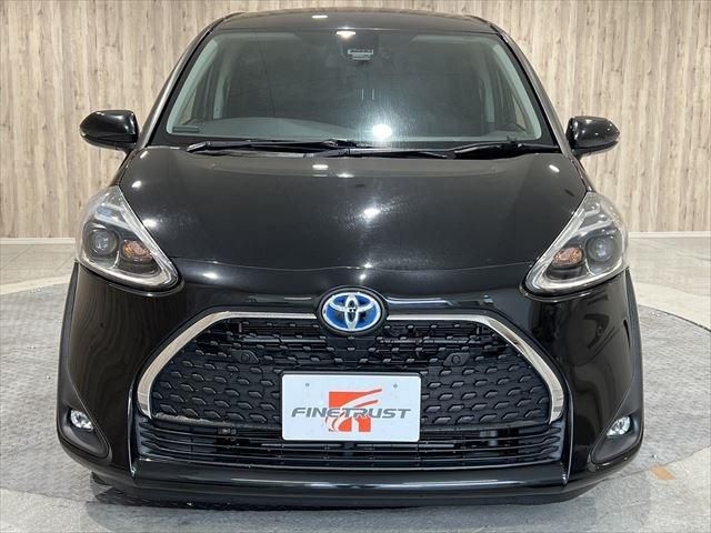 Toyota SIENTA 2018-10 24732-1