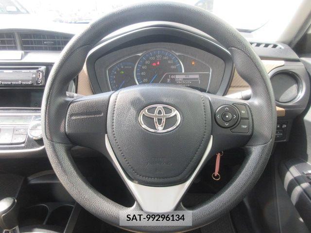 Toyota COROLLA AXIO 2015-03 373676-21