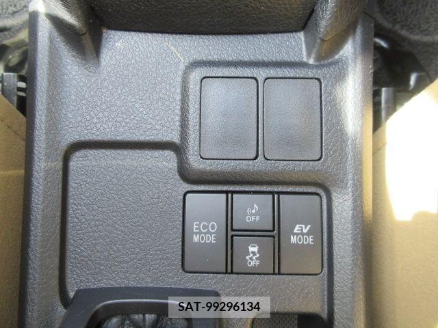 Toyota COROLLA AXIO 2015-03 373676-18